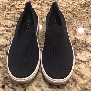 Kids Rothy’s sneakers- size 3.  Brand new